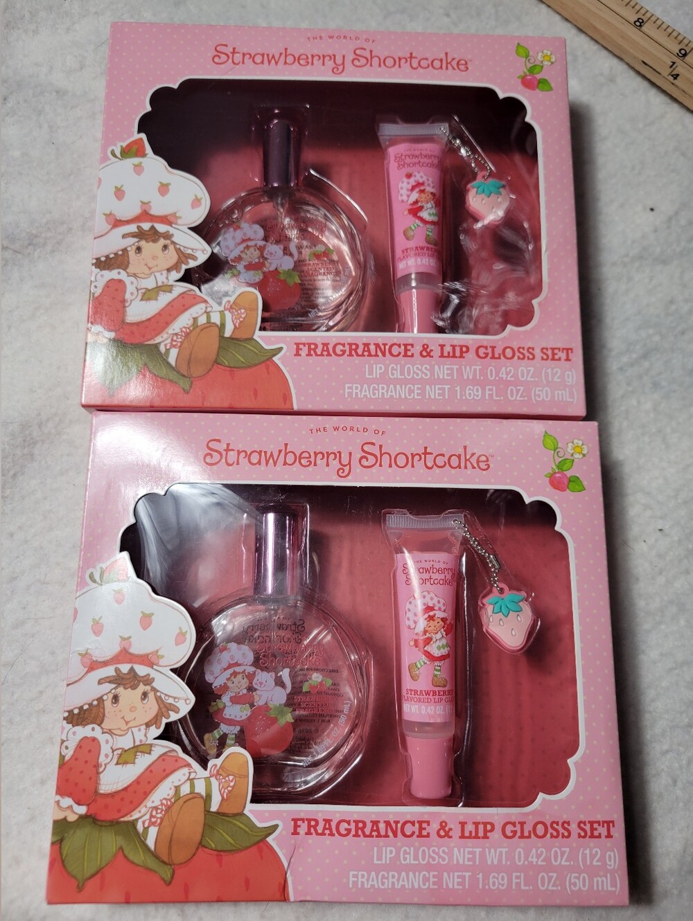 The World of Strawberry Shortcake Fragrance & Lip Gloss Gift Set (2 Piece) NIB